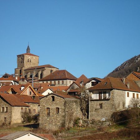 Hotel Y Apartamentos Snoe Ісаба Екстер'єр фото
