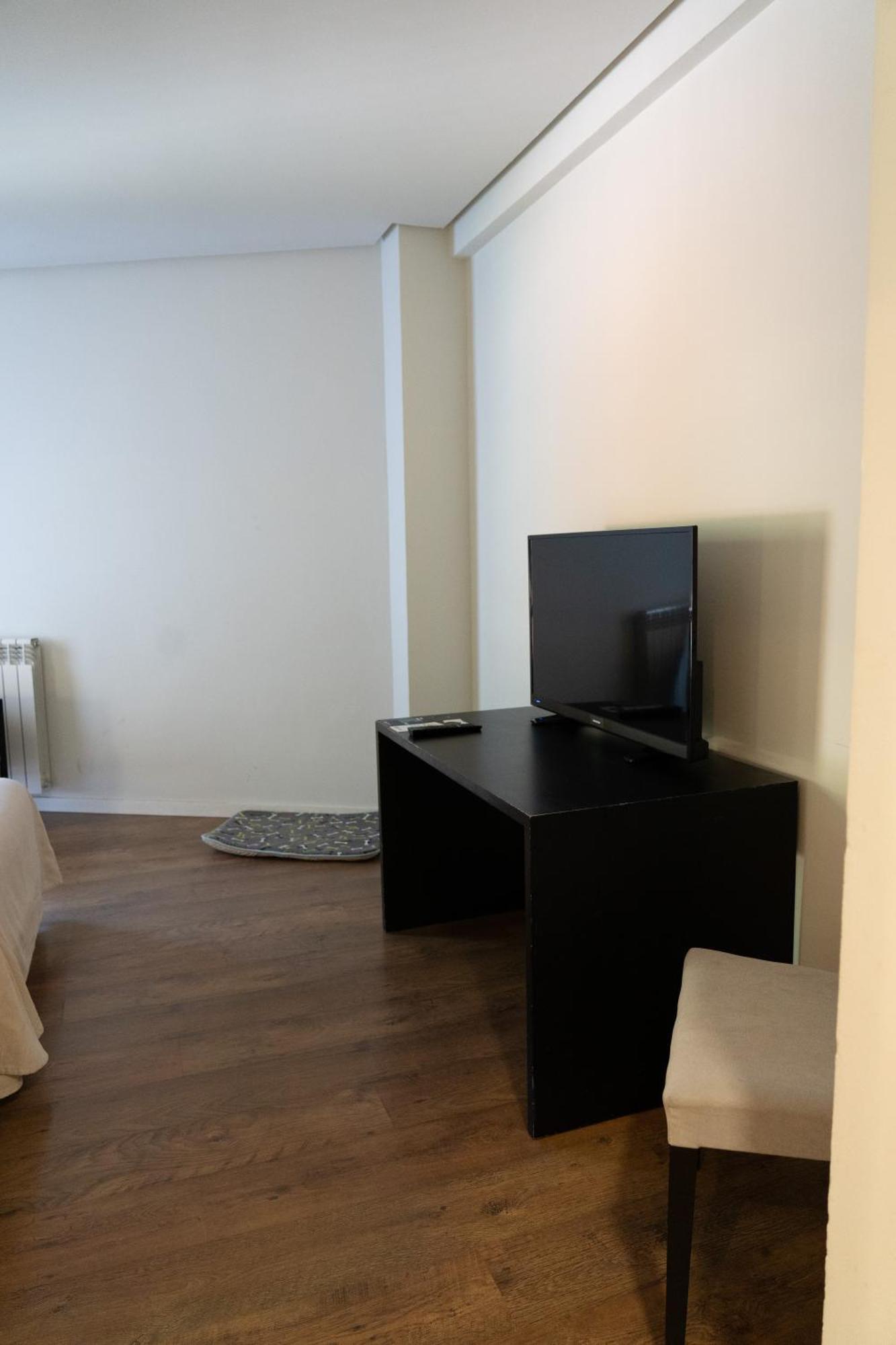 Hotel Y Apartamentos Snoe Ісаба Екстер'єр фото